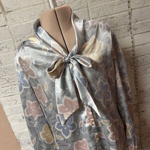 Gianna Vintage Gray  Floral  Long Sleeve Silky Secretary 80's Blouse 14